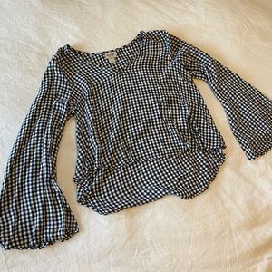 Long sleeve flare top
